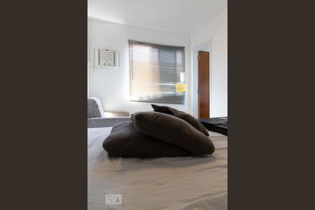 Casa de condomínio para alugar com 83m², 3 quartos e 2 vagas Casa de condomínio para alugar com 83m², 3 quartos e 2 vagasSuíte