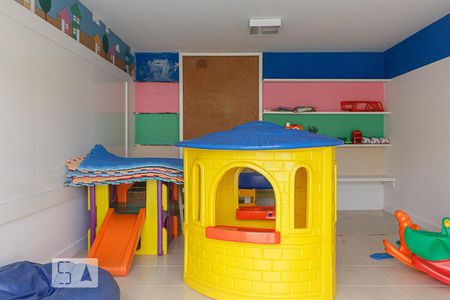 Casa de condomínio para alugar com 83m², 3 quartos e 2 vagas Casa de condomínio para alugar com 83m², 3 quartos e 2 vagasÁrea comum - brinquedoteca