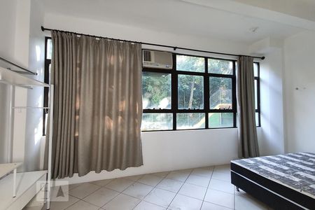 Quarto de apartamento para alugar com 1 quarto, 50m² em Cristo Rei, São Leopoldo
