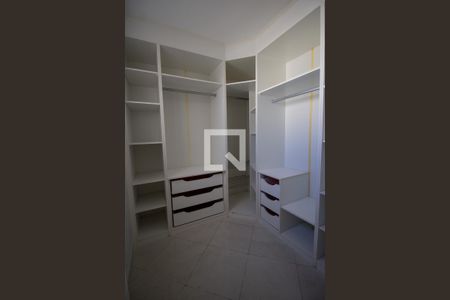 Apartamento à venda com 360m², 4 quartos e 2 vagasCloset da Suíte 1