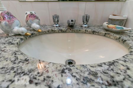 Apartamento à venda com 70m², 3 quartos e 2 vagasBanheiro 2 - Pia