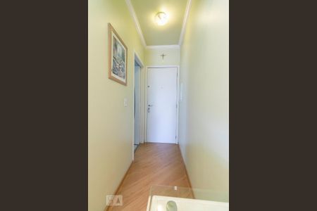 Apartamento à venda com 70m², 3 quartos e 2 vagasEntrada