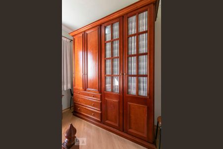 Apartamento à venda com 70m², 3 quartos e 2 vagasQuarto 2 - Armário