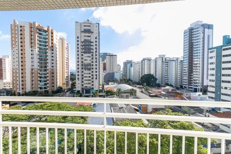 Apartamento à venda com 70m², 3 quartos e 2 vagasQuarto 3 - Vista