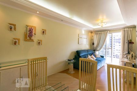 Apartamento à venda com 70m², 3 quartos e 2 vagasSala
