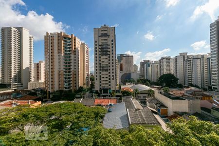 Apartamento à venda com 70m², 3 quartos e 2 vagasVaranda - Vista