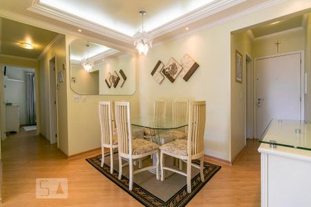 Apartamento à venda com 70m², 3 quartos e 2 vagasSala