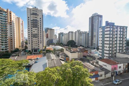 Apartamento à venda com 70m², 3 quartos e 2 vagasQuarto 2 - Vista