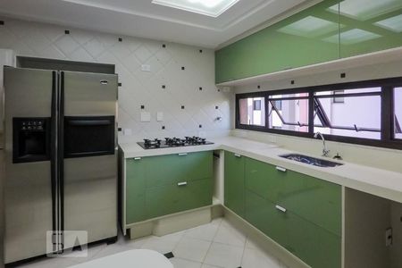 Apartamento à venda com 130m², 3 quartos e 2 vagasCozinha