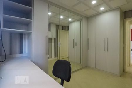 Apartamento à venda com 130m², 3 quartos e 2 vagasQuarto 2