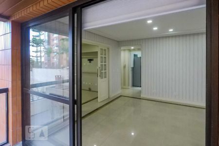 Apartamento à venda com 130m², 3 quartos e 2 vagasSala vista pela sacada
