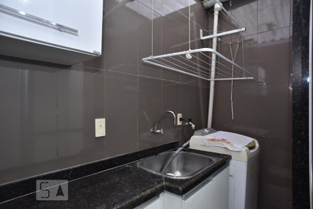Casa de condomínio à venda com 100m², 3 quartos e 1 vagaÁrea de Serviço
