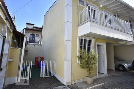 Frente a casa de casa de condomínio à venda com 3 quartos, 100m² em Tanque, Rio de Janeiro