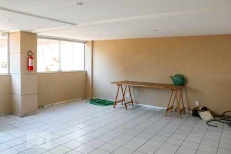 Apartamento para alugar com 50m², 2 quartos e 1 vaga Apartamento para alugar com 50m², 2 quartos e 1 vagaÁrea comum - Salão de festas