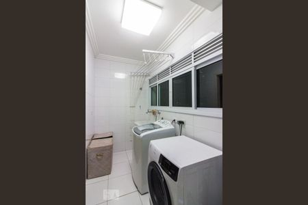 Apartamento à venda com 97m², 2 quartos e 2 vagasÁrea de Serviço