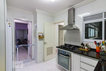 Apartamento à venda com 97m², 2 quartos e 2 vagasCozinha