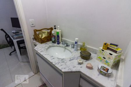 Apartamento à venda com 97m², 2 quartos e 2 vagasBanheiro Suite 1