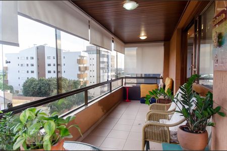 Sacada de apartamento à venda com 3 quartos, 201m² em Centro, Canoas