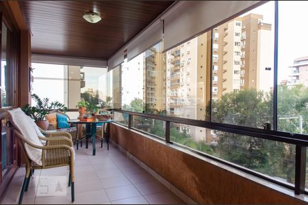 Sacada de apartamento à venda com 3 quartos, 201m² em Centro, Canoas