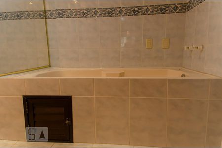 Apartamento à venda com 201m², 3 quartos e 2 vagasBanheiro da Suíte 1