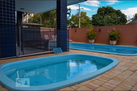 Apartamento à venda com 201m², 3 quartos e 2 vagasÁrea comum - Piscina