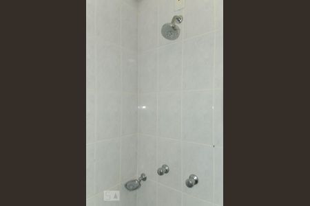 Apartamento à venda com 201m², 3 quartos e 2 vagasChuveiro