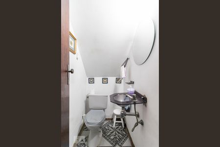 Lavabo de casa para alugar com 3 quartos, 170m² em Jardim Danfer, São Paulo