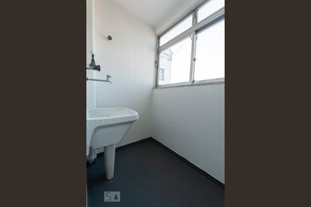 Apartamento para alugar com 75m², 2 quartos e sem vagaAREA DE SERVIÇO