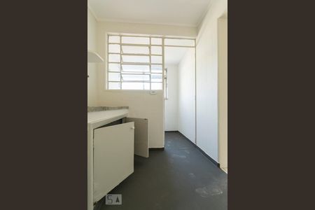 Apartamento para alugar com 75m², 2 quartos e sem vagaCOZINHA