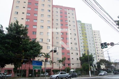 Apartamento para alugar com 61m², 2 quartos e 1 vaga Apartamento para alugar com 61m², 2 quartos e 1 vagaFachada