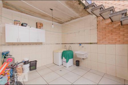 Casa para alugar com 200m², 3 quartos e 1 vaga Casa para alugar com 200m², 3 quartos e 1 vagaÁrea de Serviço