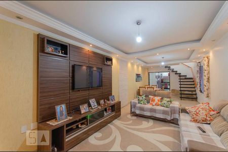 Sala de casa para alugar com 3 quartos, 200m² em Vila Nova Curuçá, São Paulo