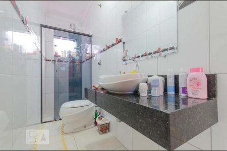 Casa para alugar com 200m², 3 quartos e 1 vaga Casa para alugar com 200m², 3 quartos e 1 vagaBanheiro Suite