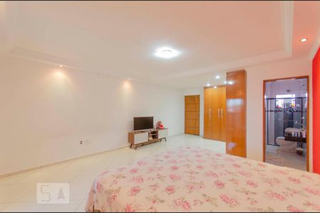 Casa para alugar com 200m², 3 quartos e 1 vaga Casa para alugar com 200m², 3 quartos e 1 vagaSuite