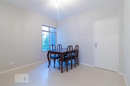 Apartamento à venda com 40m², 2 quartos e sem vaga Apartamento à venda com 40m², 2 quartos e sem vagaSala
