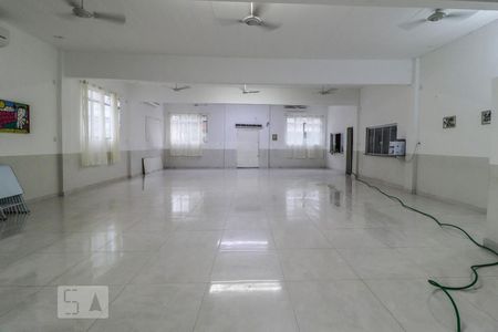 Apartamento à venda com 40m², 2 quartos e sem vaga Apartamento à venda com 40m², 2 quartos e sem vagaSalão de Festas