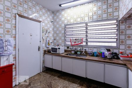 Casa para alugar com 520m², 4 quartos e 3 vagas Casa para alugar com 520m², 4 quartos e 3 vagasCozinha