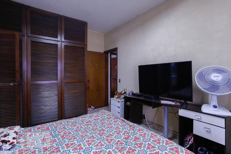 Casa para alugar com 520m², 4 quartos e 3 vagas Casa para alugar com 520m², 4 quartos e 3 vagasSuíte 1