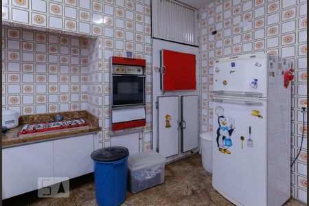 Casa para alugar com 520m², 4 quartos e 3 vagas Casa para alugar com 520m², 4 quartos e 3 vagasCozinha