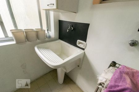 Apartamento à venda com 115m², 3 quartos e 1 vagaÁrea de Serviço