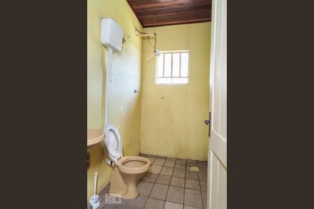 Casa para alugar com 48m², 1 quarto e 1 vaga Casa para alugar com 48m², 1 quarto e 1 vagaBanheiro
