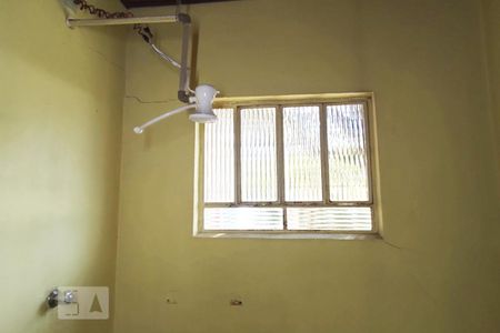 Casa para alugar com 48m², 1 quarto e 1 vaga Casa para alugar com 48m², 1 quarto e 1 vagaBanheiro