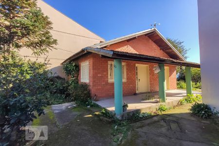 Casa para alugar com 48m², 1 quarto e 1 vaga Casa para alugar com 48m², 1 quarto e 1 vagaFachada