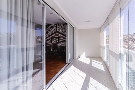 Varanda Sala de apartamento para alugar com 3 quartos, 131m² em Vila Ipojuca, São Paulo