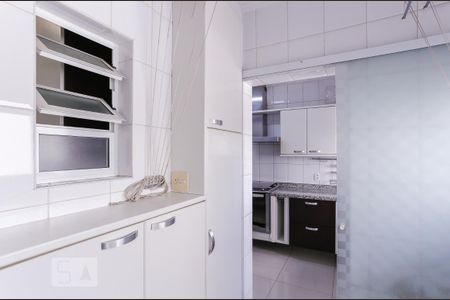 Área de Serviço de apartamento para alugar com 3 quartos, 131m² em Vila Ipojuca, São Paulo