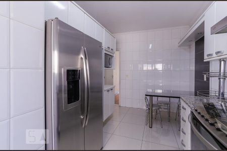 Apartamento para alugar com 131m², 3 quartos e 2 vagas Apartamento para alugar com 131m², 3 quartos e 2 vagasCozinha