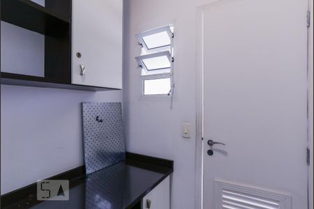 Apartamento para alugar com 131m², 3 quartos e 2 vagas Apartamento para alugar com 131m², 3 quartos e 2 vagasQuarto de Serviço
