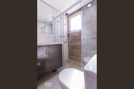 Apartamento para alugar com 131m², 3 quartos e 2 vagas Apartamento para alugar com 131m², 3 quartos e 2 vagasBanheiro Suíte 1