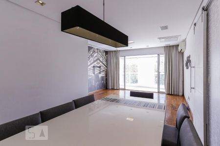 Sala de apartamento para alugar com 3 quartos, 131m² em Vila Ipojuca, São Paulo