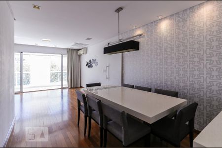 Apartamento para alugar com 3 quartos, 131m² em Vila Ipojuca, São Paulo